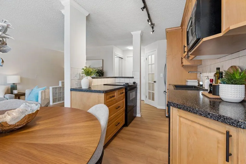 515 18 Avenue SW #7