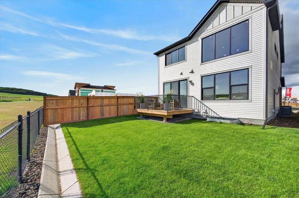 140 Fireside Close