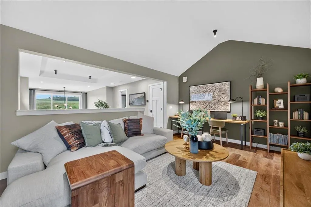 140 Fireside Close