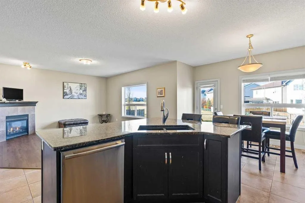 38 Everhollow Green SW
