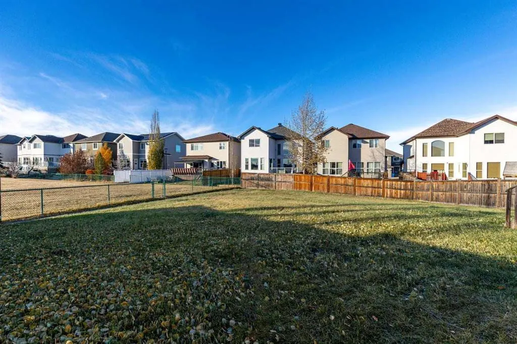38 Everhollow Green SW