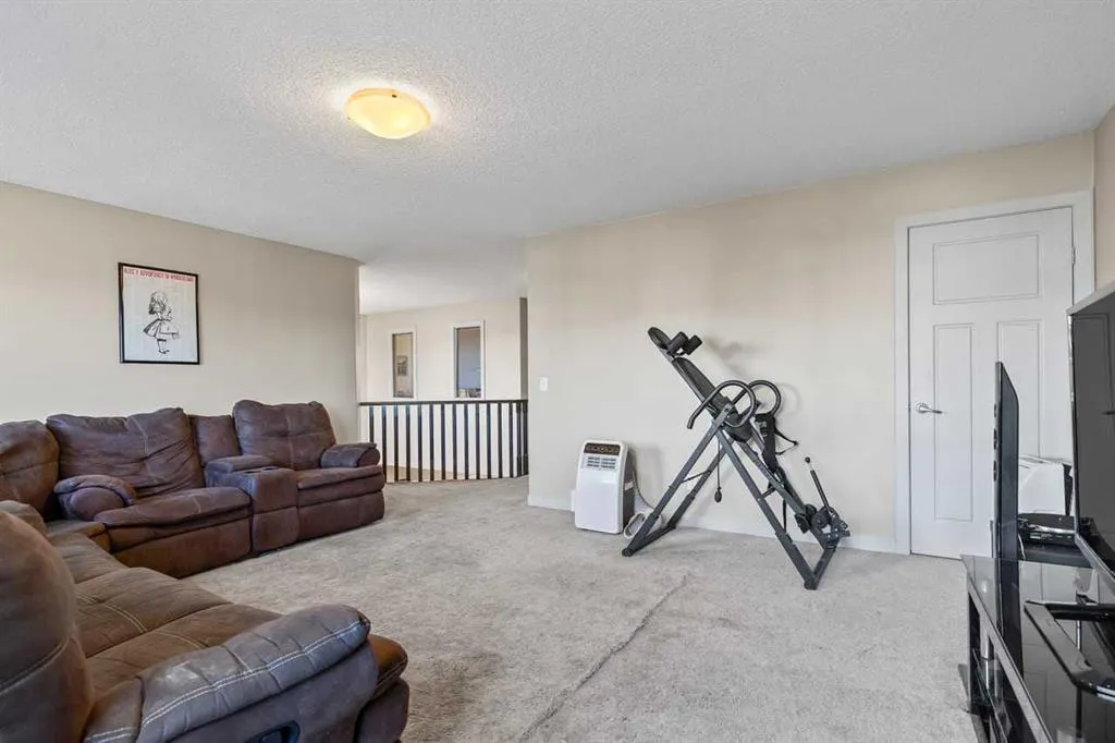 38 Everhollow Green SW