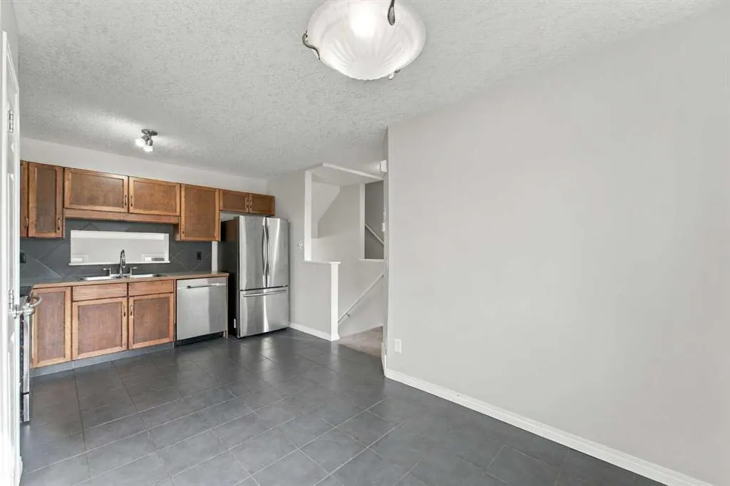 55 Copperfield Court SE
