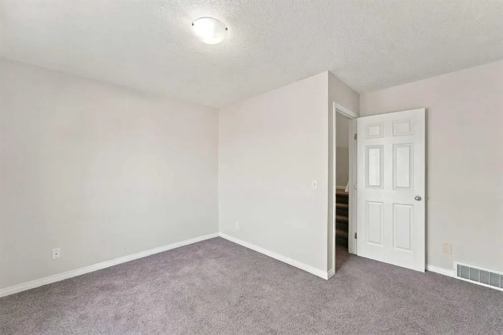 55 Copperfield Court SE