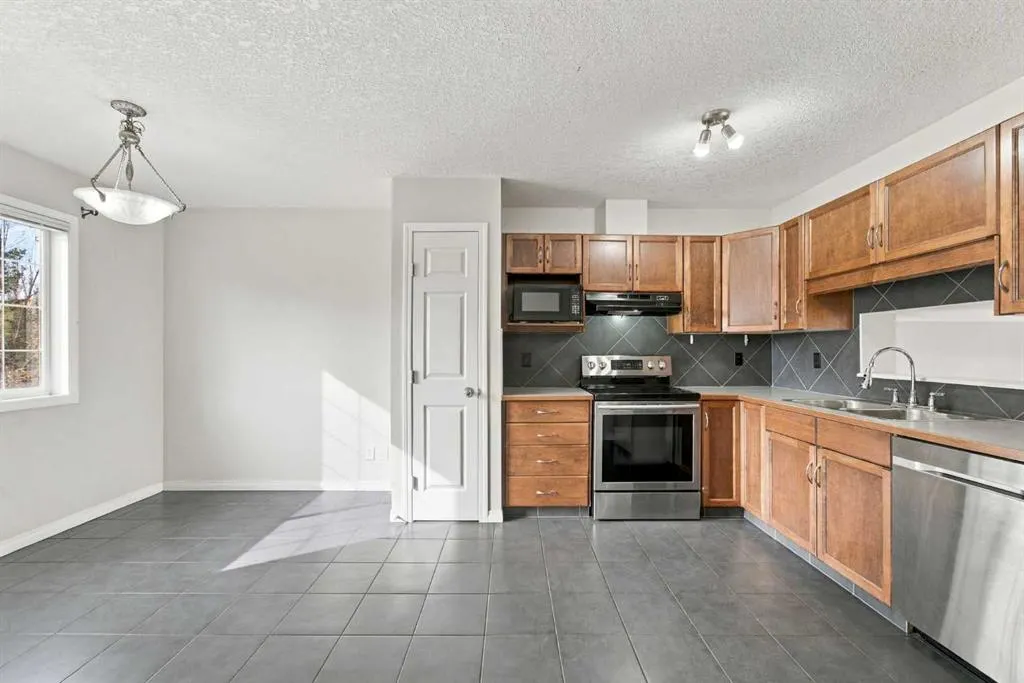 55 Copperfield Court SE