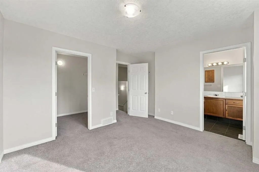55 Copperfield Court SE