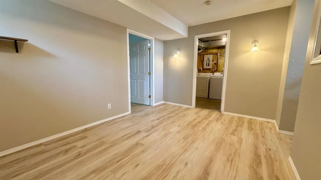 194 Peigan Court W