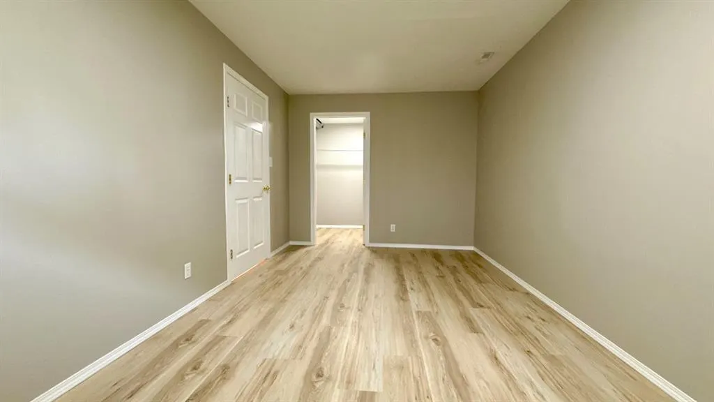 194 Peigan Court W