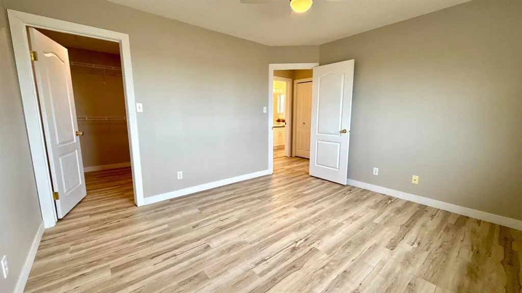 194 Peigan Court W