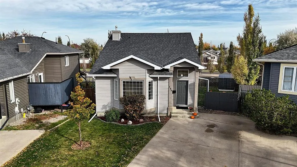 194 Peigan Court W