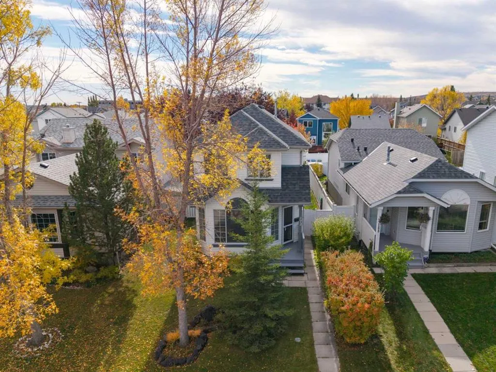 172 Harvest Gold Heights NE