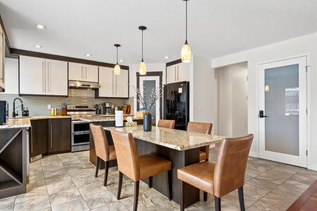 111 Panorama Hills Way NW