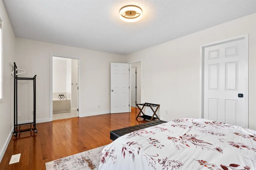 111 Panorama Hills Way NW