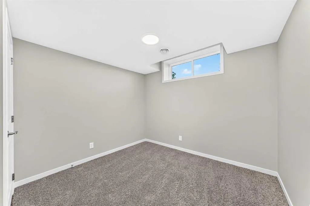 1211 Mahogany Boulevard SE