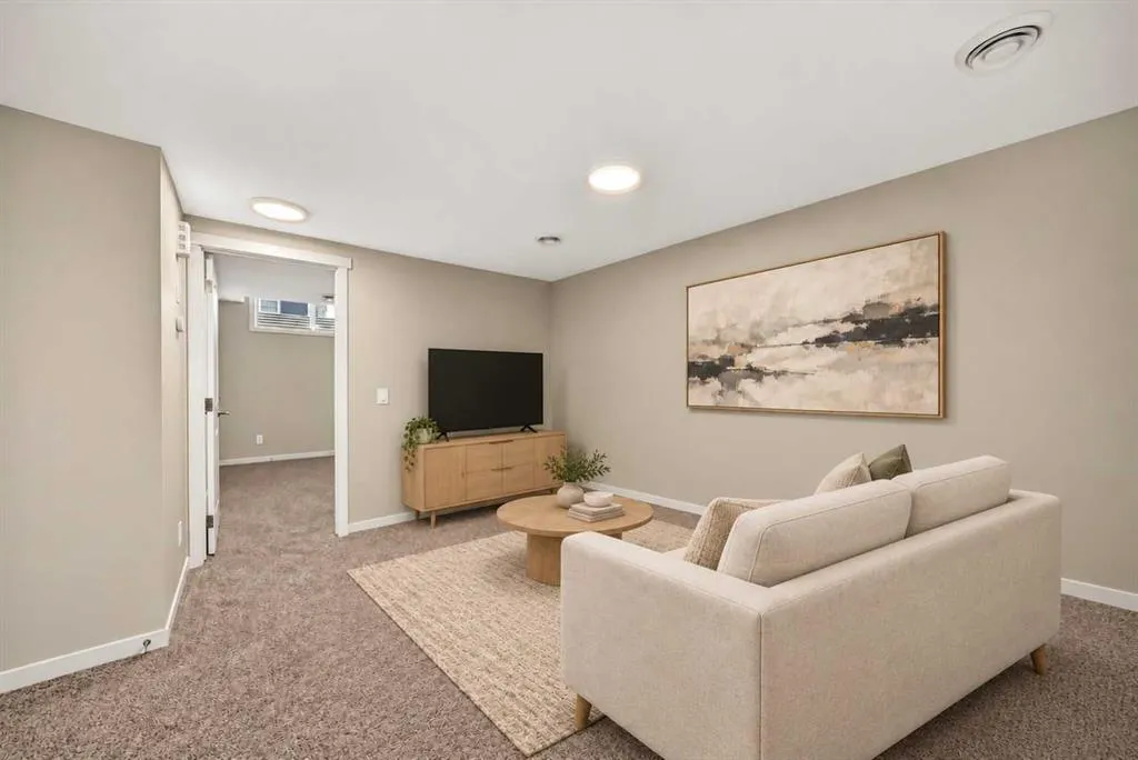 1211 Mahogany Boulevard SE