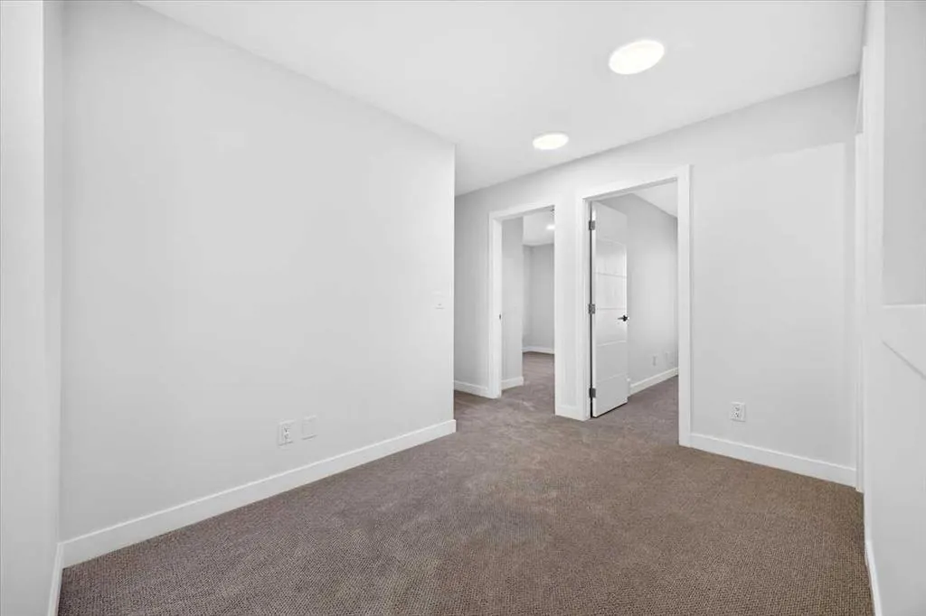 30 Harbour Way