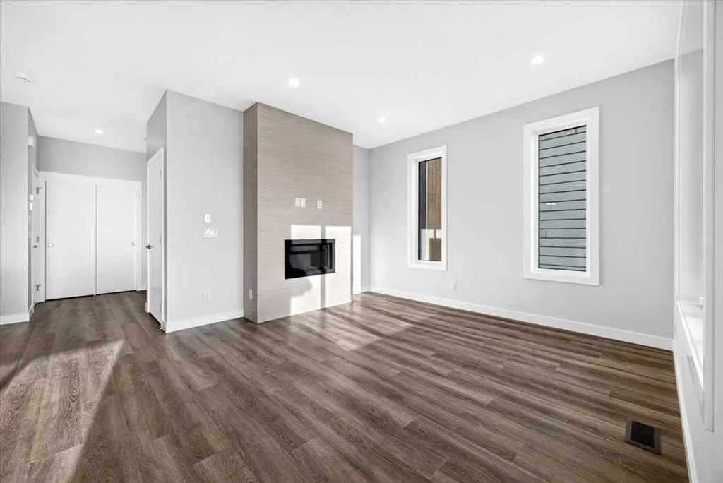 30 Harbour Way