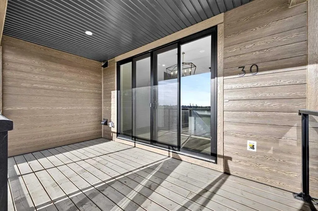 30 Harbour Way