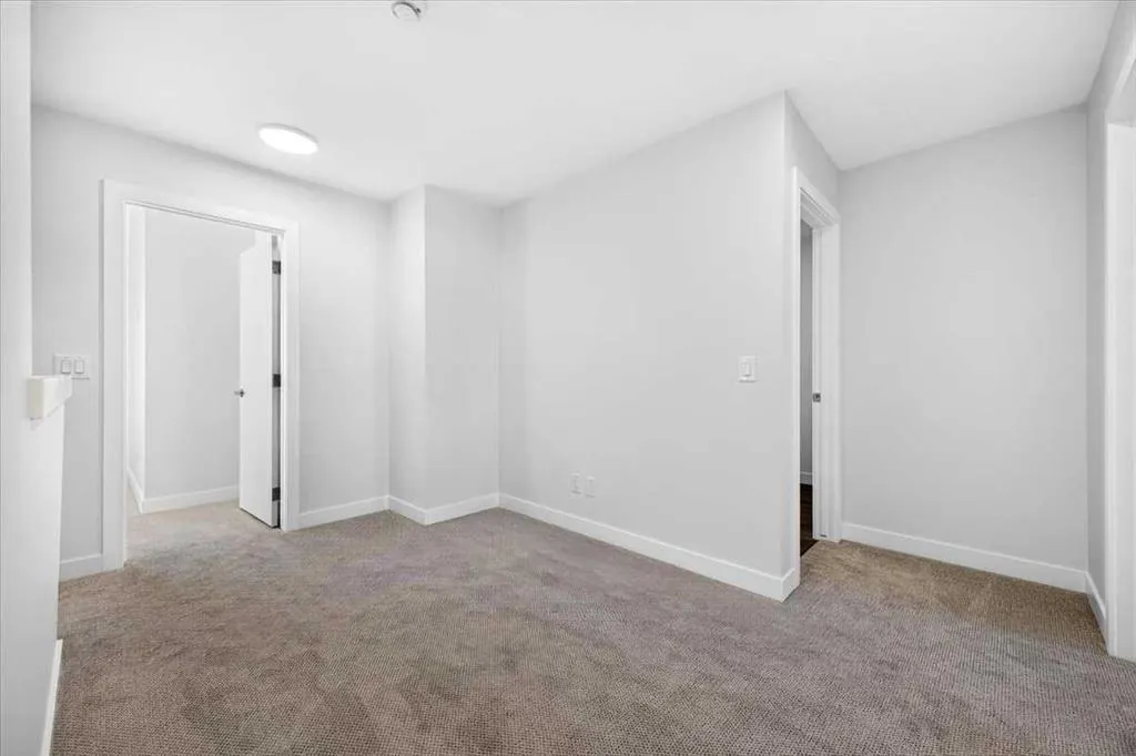 30 Harbour Way