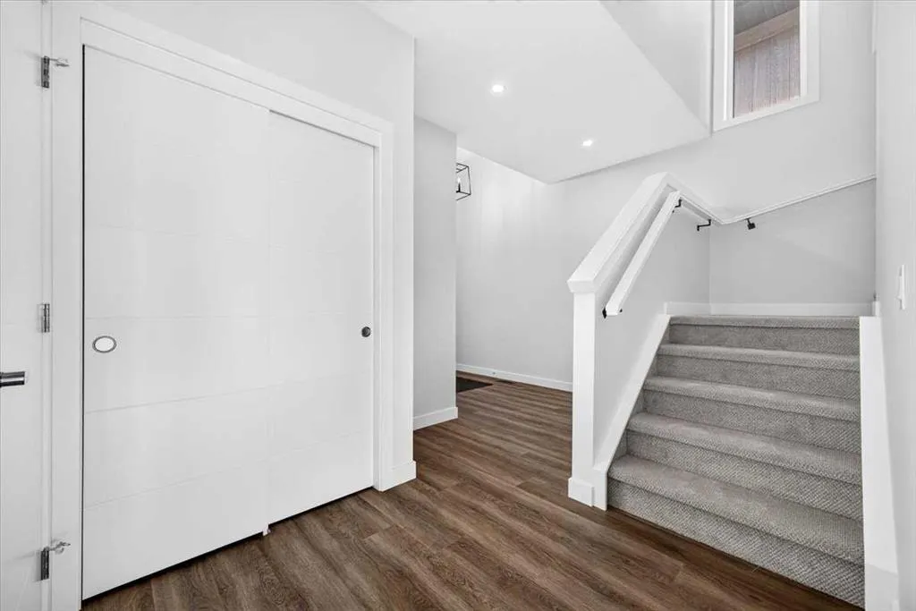 30 Harbour Way