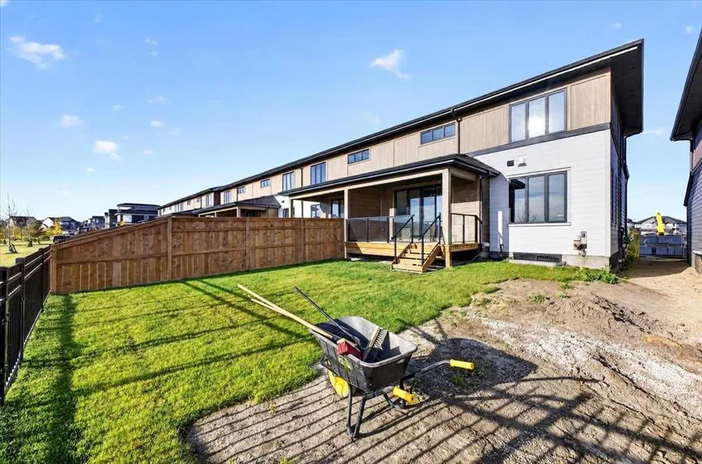 30 Harbour Way
