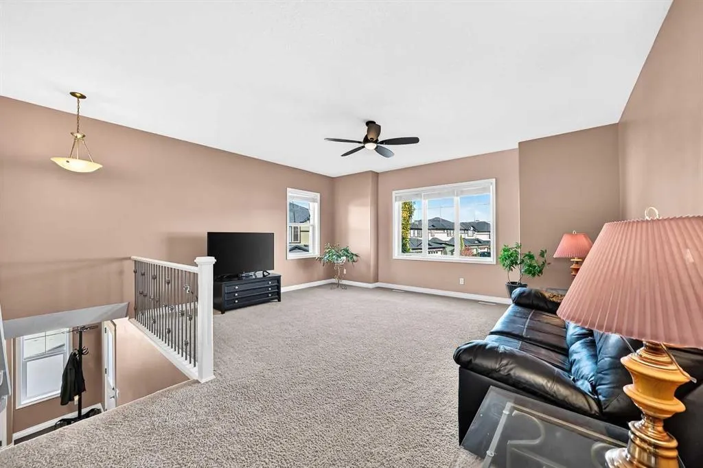 148 SPRINGMERE Grove