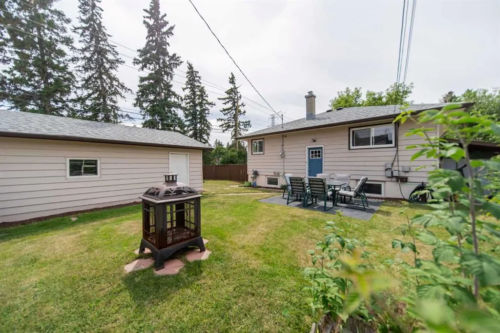 84 Waterloo Drive SW