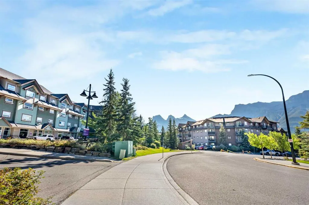 180 Kananaskis Way #117