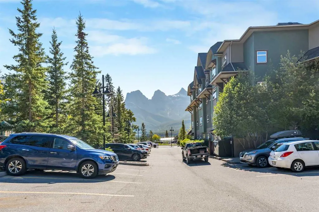 180 Kananaskis Way #117
