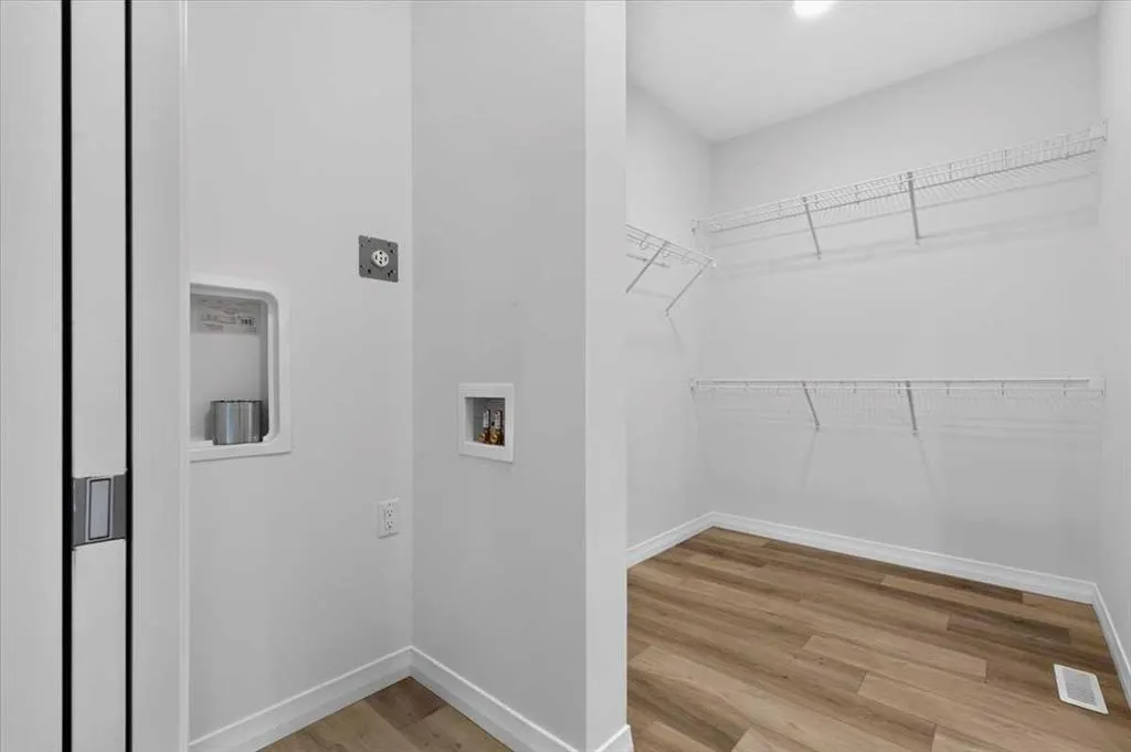 358 Marina Cove SE