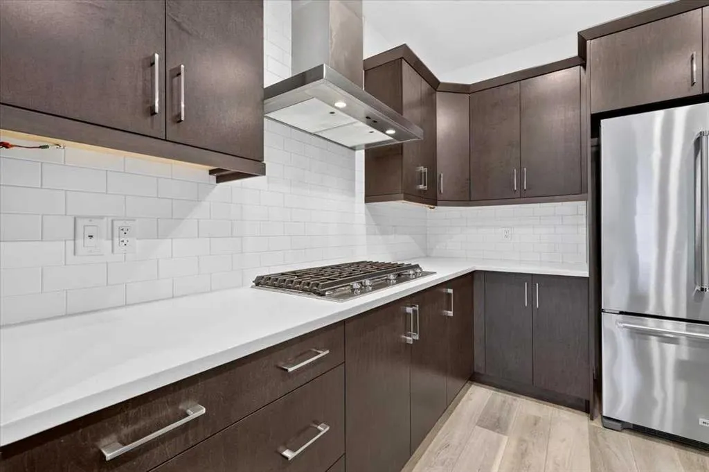 358 Marina Cove SE