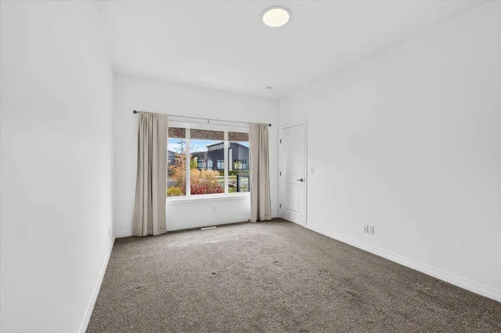 358 Marina Cove SE