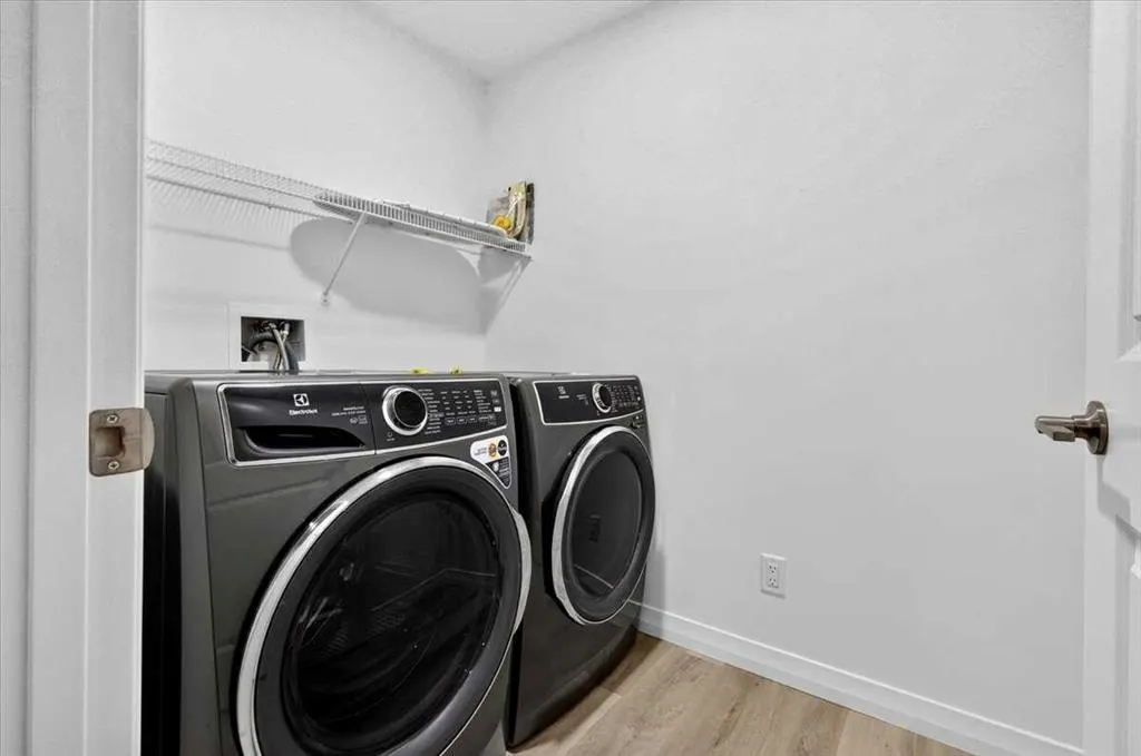 358 Marina Cove SE