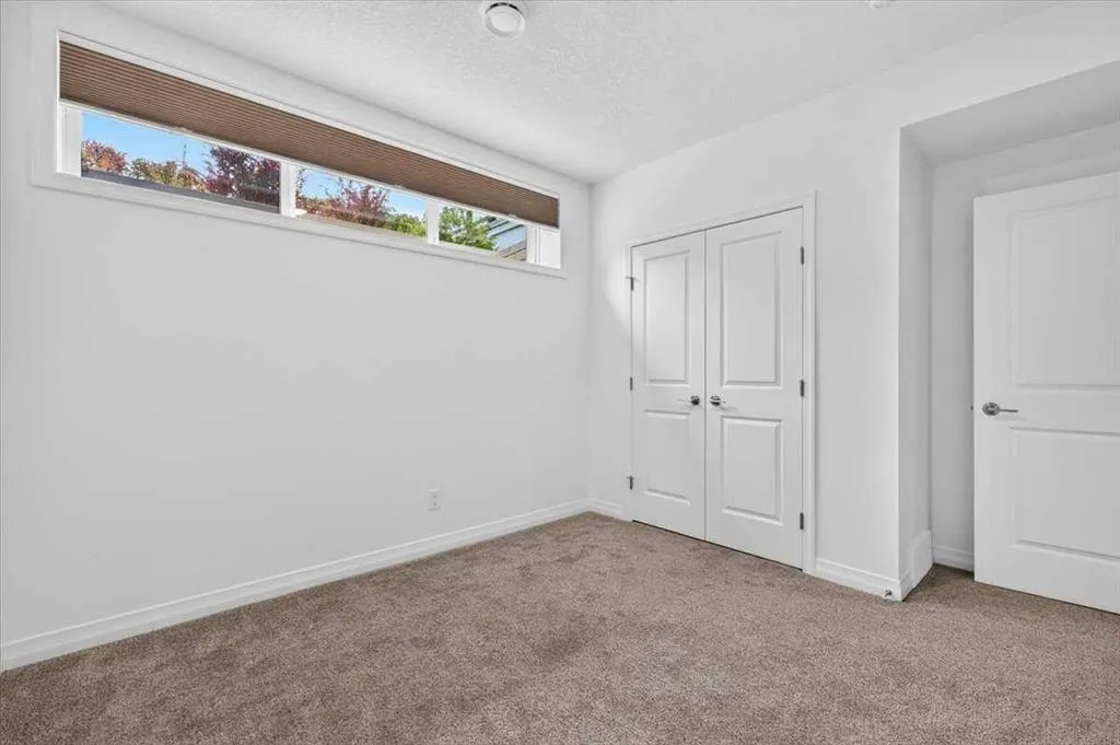 358 Marina Cove SE