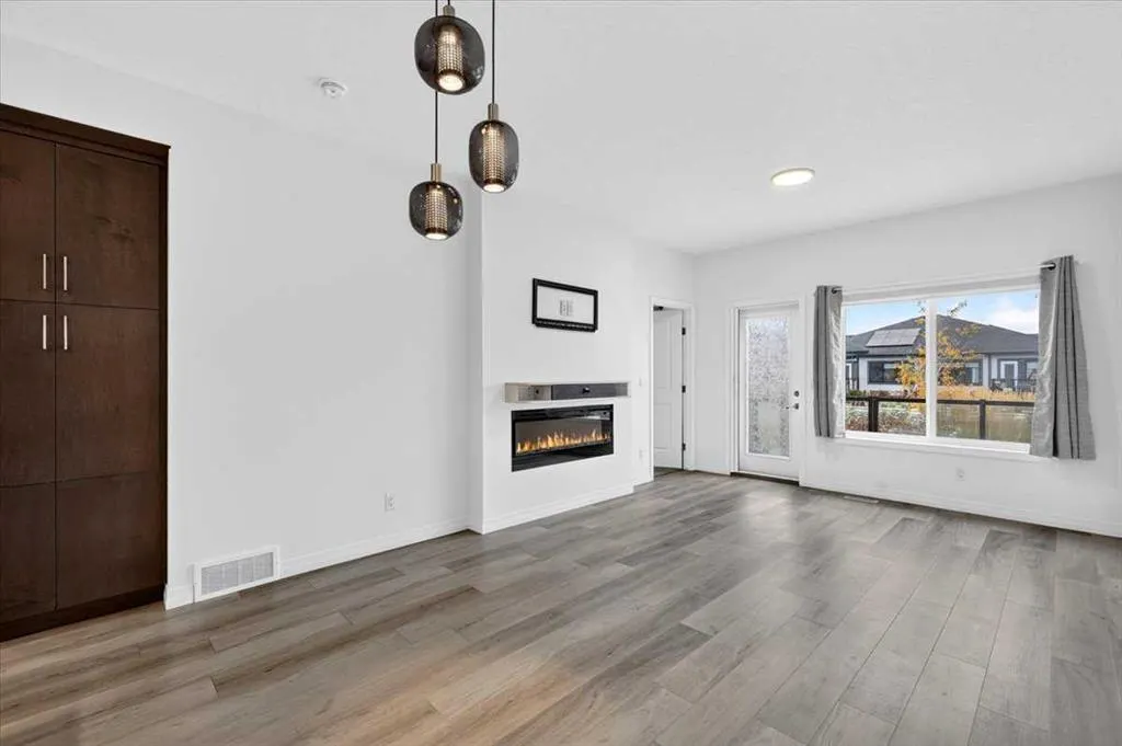 358 Marina Cove SE
