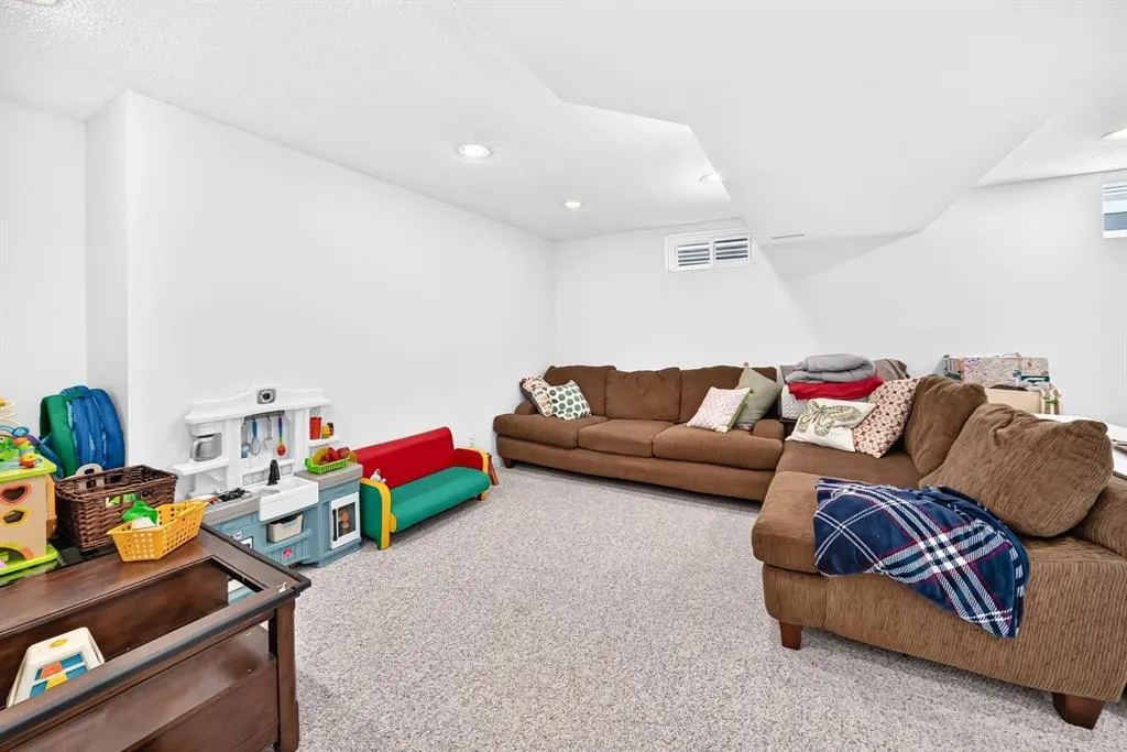 249 Chinook Drive