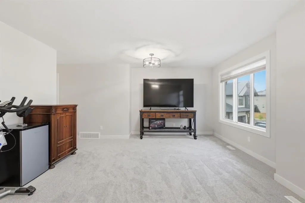 10 Heritage Close