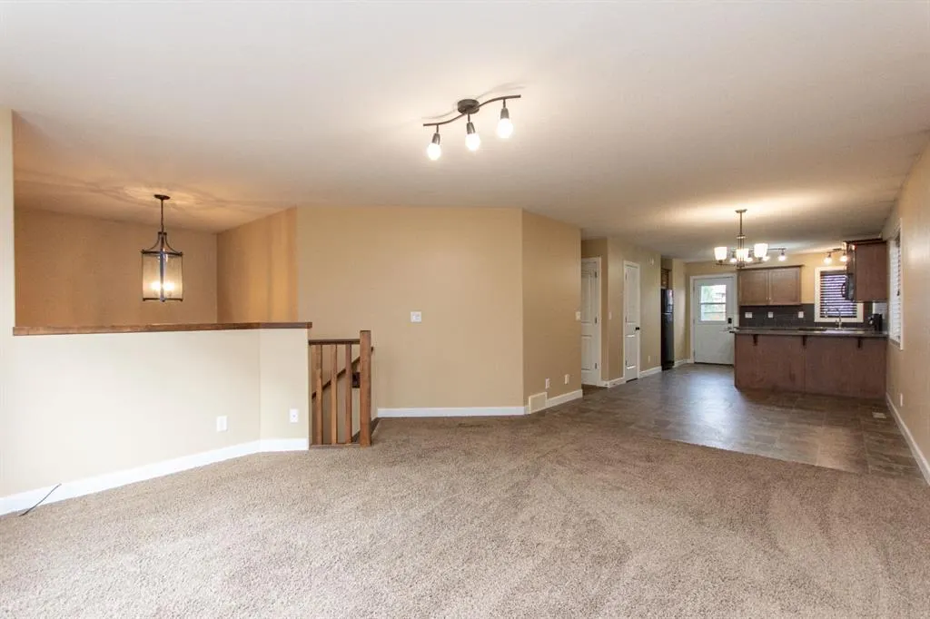 79 Trimble Close