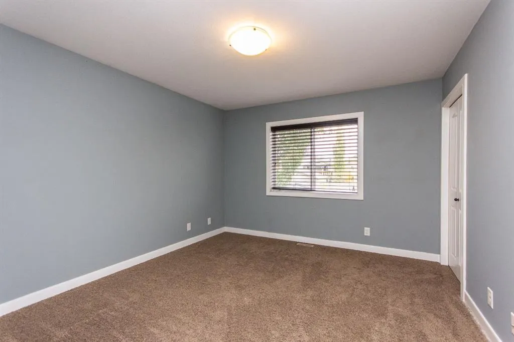 79 Trimble Close