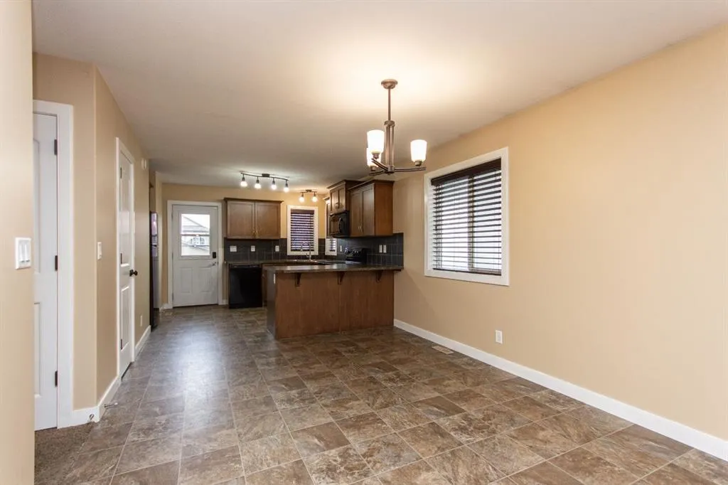 79 Trimble Close