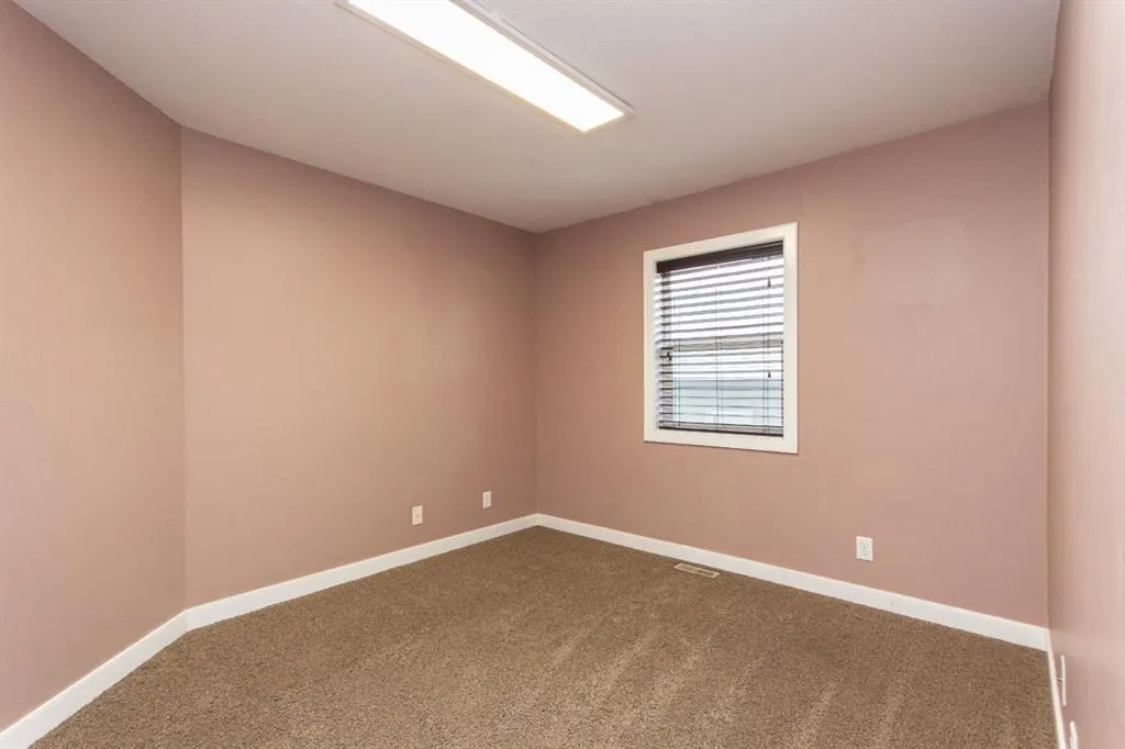 79 Trimble Close