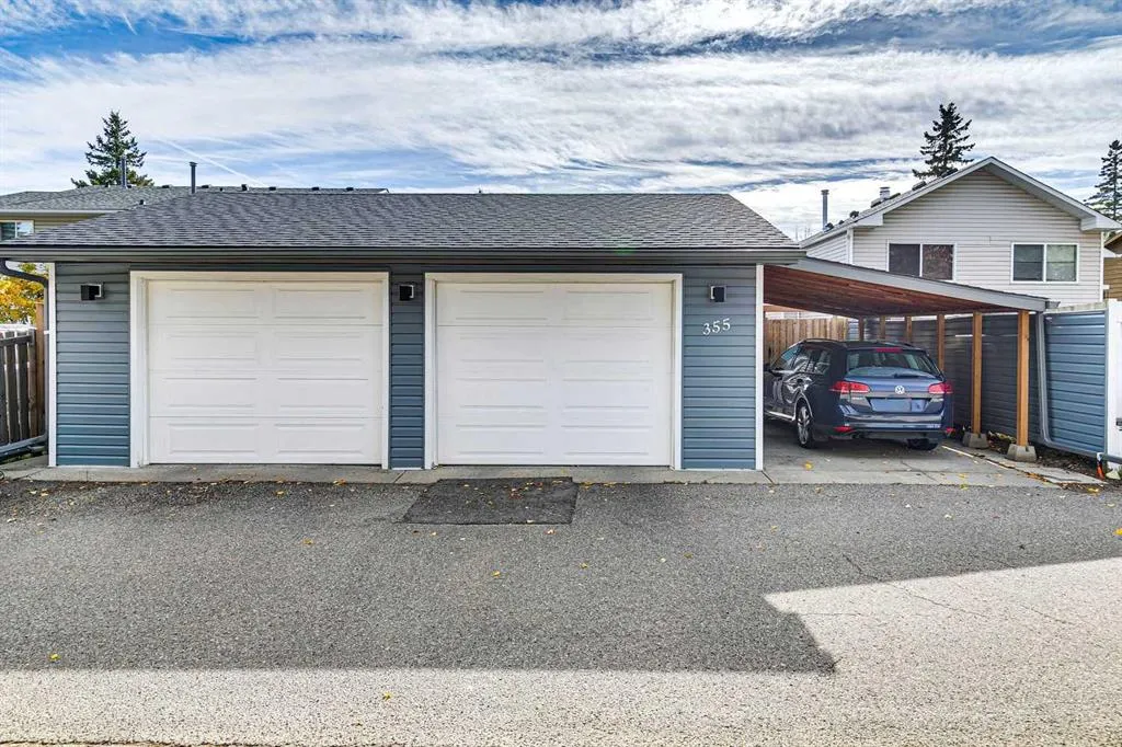 355 Woodbine Boulevard SW