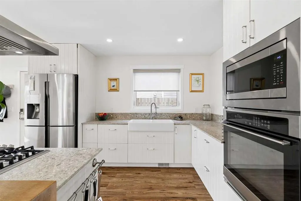 355 Woodbine Boulevard SW