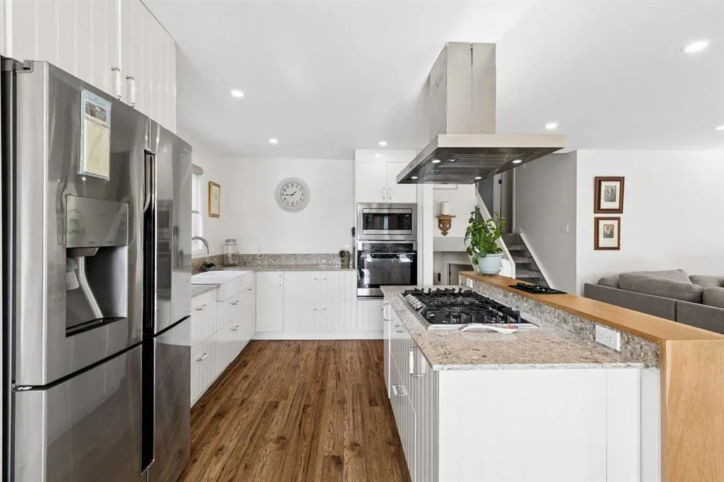 355 Woodbine Boulevard SW