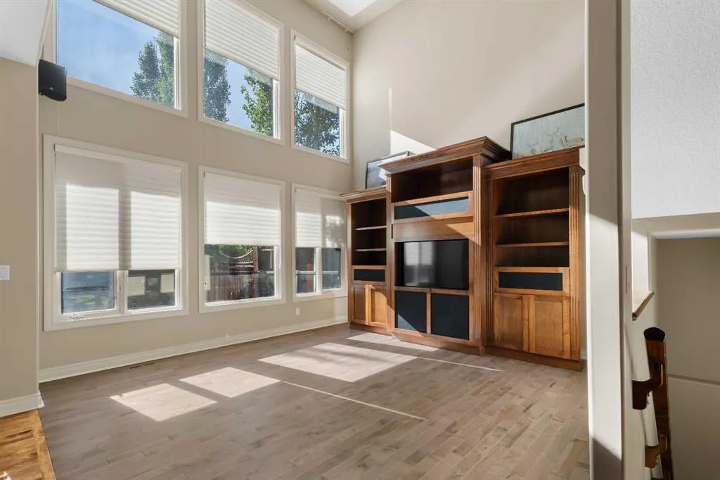 75 Discovery Ridge Mount SW
