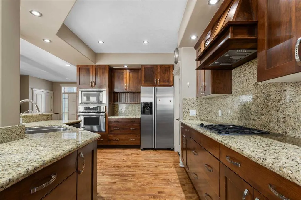 75 Discovery Ridge Mount SW