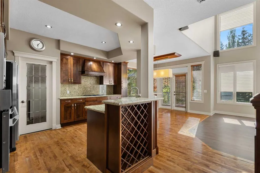 75 Discovery Ridge Mount SW