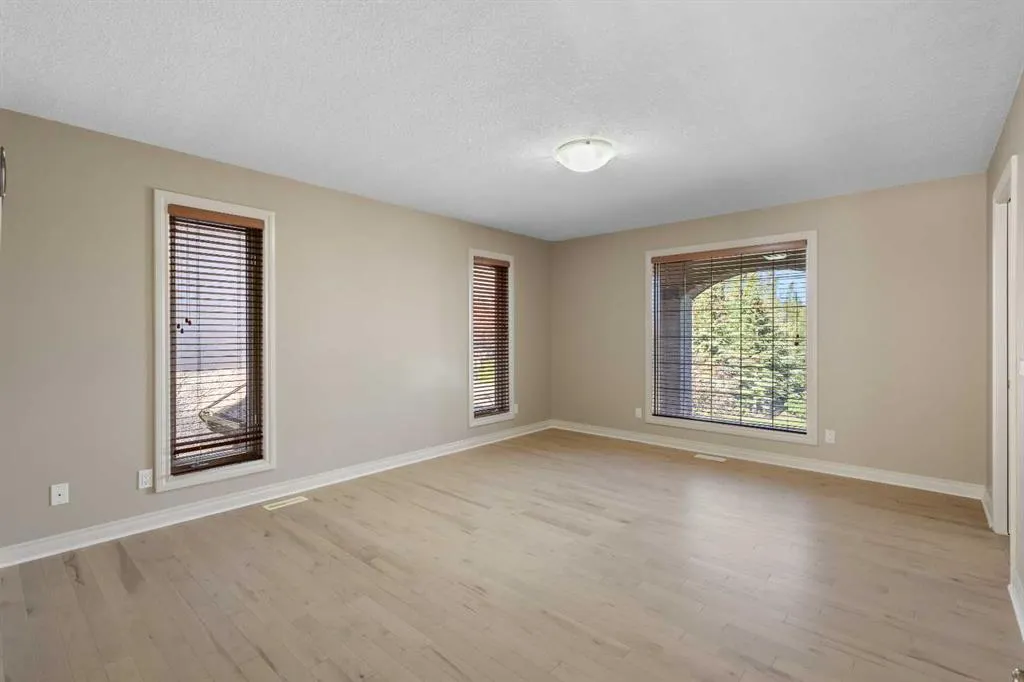 75 Discovery Ridge Mount SW