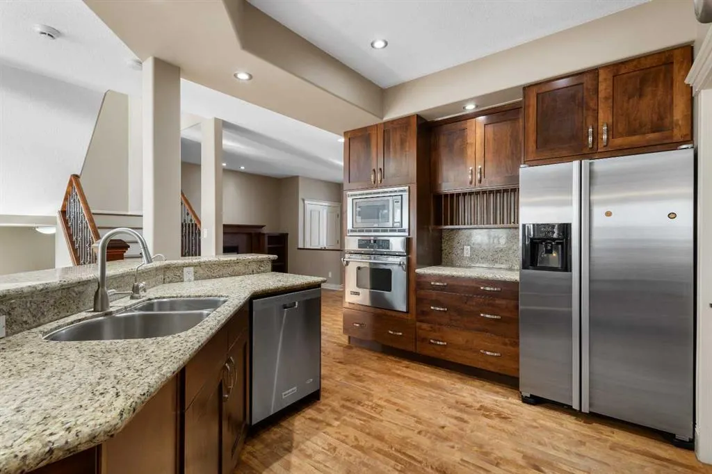 75 Discovery Ridge Mount SW