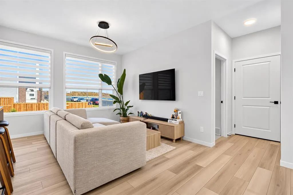 168 Setonstone Manor SE